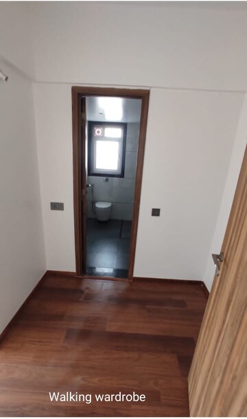 Room in 4 BHK Apartment at Rahul Arcus, Baner – for Rent