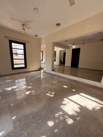 Room in 2 BHK Villa at Sector 3 Greater Noida – for Rent