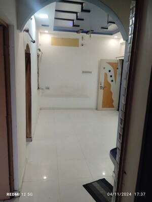 Room in 2 BHK Apartment at New Cg Road – for Sale