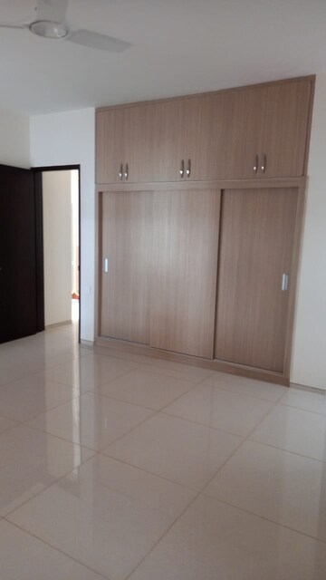 Room in 4 BHK Villa at Brigade Orchards, Devanahalli – for Rent