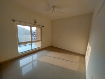 Room in 3 BHK Apartment at Salarpuria Sattva Aspire, Hennur Road – for Rent