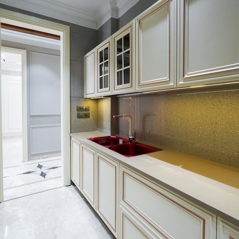 Balcony, jor bagh 4 Bedroom 375 Sq.Yd. Builder Floor In Jor Bagh Delhi 9057937