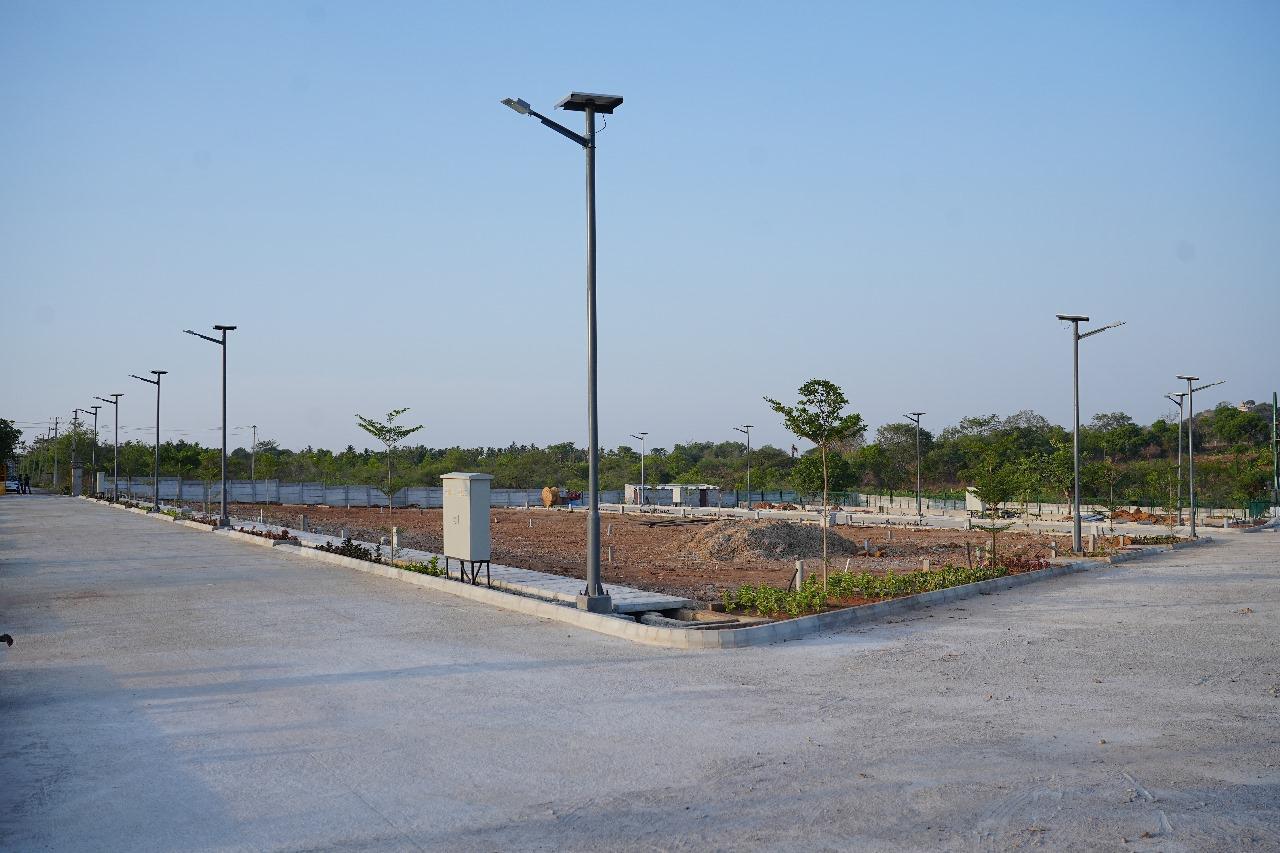 Plot For Sale in Vinyasa Greenland 