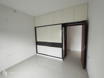 Room in 3 BHK Apartment at LnT Raintree Boulevard, Hebbal – for Rent