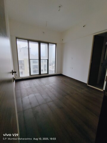 Room in 2 BHK Apartment at Chandak Cornerstone, Worli – for Rent