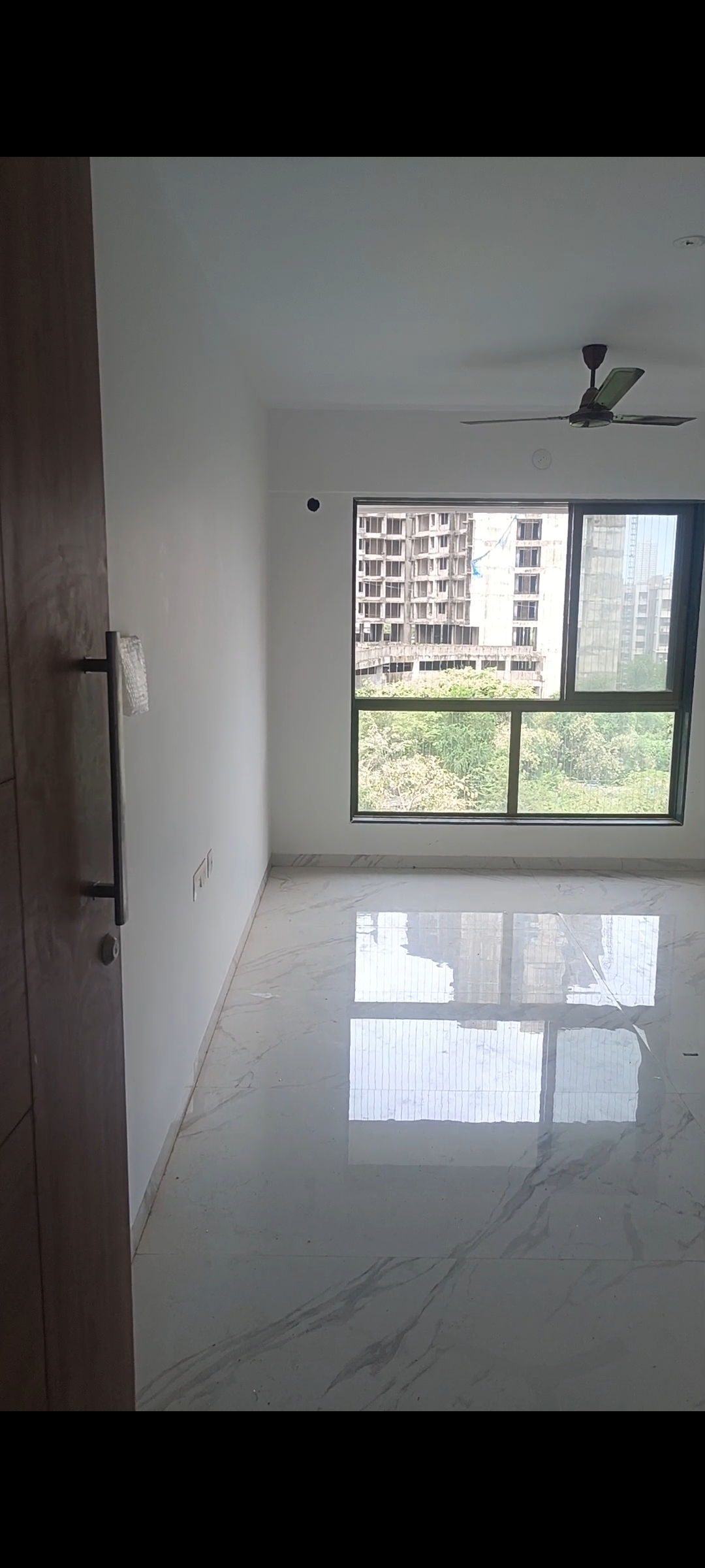 2 BHK + Extra Room Apartment For Rent in Anant Tara