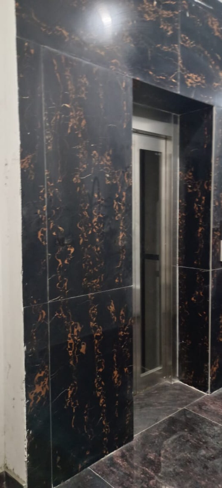 undefined, freedom fighters enclave 3 Bedroom 1250 Sq.Ft. Builder Floor In Freedom Fighters Enclave Delhi 9058099