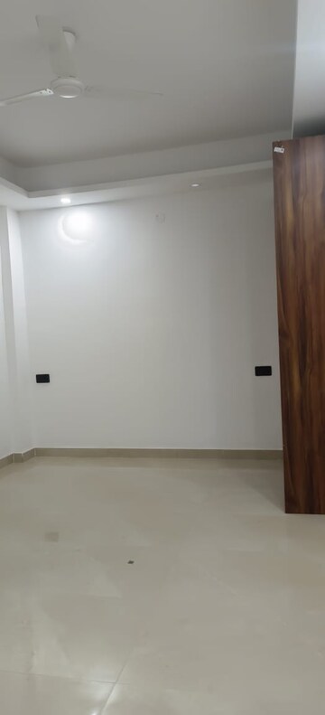 Room in 3 BHK Builder Floor at Freedom Fighters Enclave – for Rent