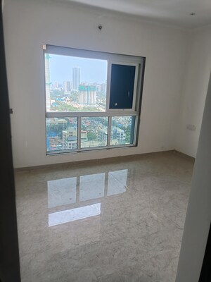 Room in 2 BHK Apartment at Sandhya Eve Horizon, Kandivali West – for Sale
