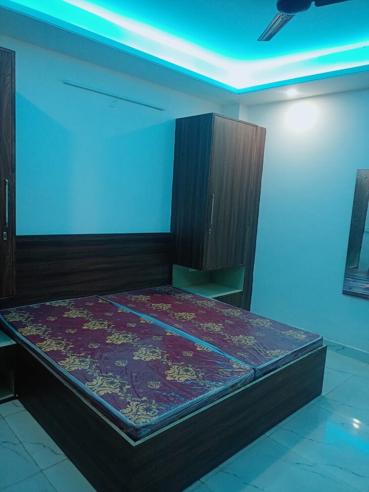 Bedroom, unitech-south-city-1 1 RK 280 Sq.Ft. Builder Floor In South City 1 Gurgaon 9058092