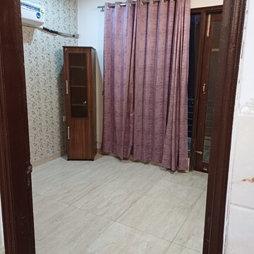 Room in 3 BHK Apartment at Maxxus Elanza, Nagla Road – for Rent