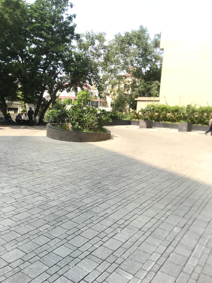  Parking, vastrapur Commercial Office Space 1027 Sq.Ft. In Vastrapur Ahmedabad 9058134