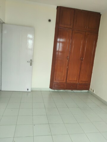 2 BHK Apartment For Rent in Ansal Sushant Estate, Sector 52