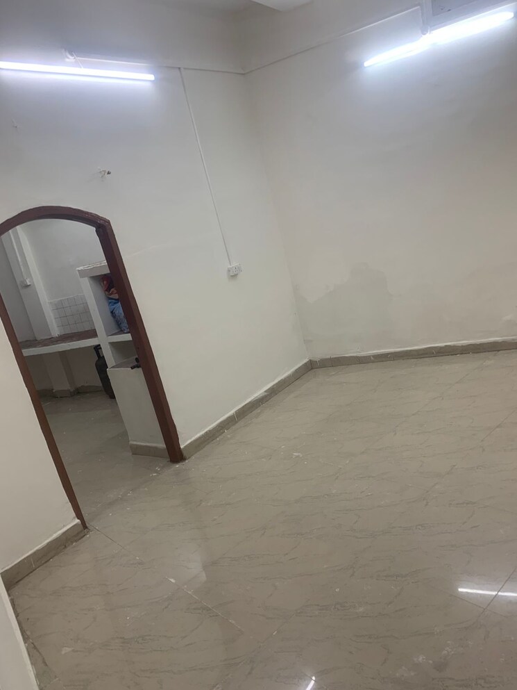 undefined, ratu road Commercial Office Space 1500 Sq.Ft. In Ratu Road Ranchi 9058148