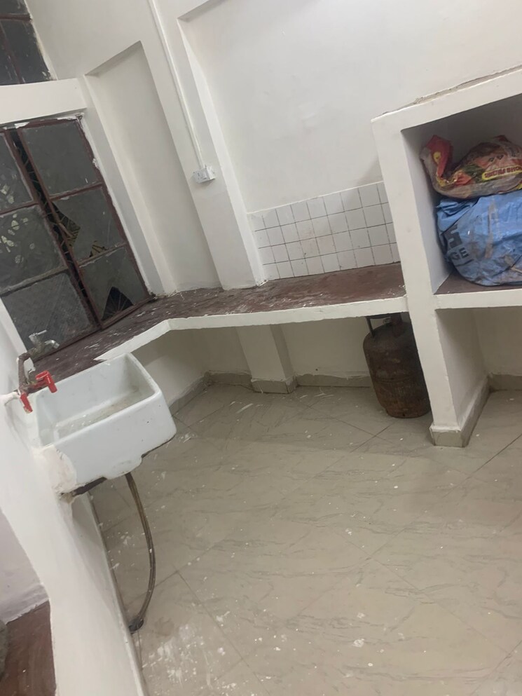 Team Area, ratu road Commercial Office Space 1500 Sq.Ft. In Ratu Road Ranchi 9058148