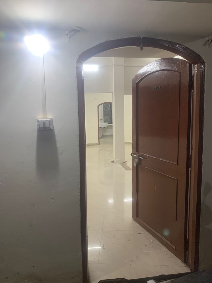 undefined, ratu road Commercial Office Space 1500 Sq.Ft. In Ratu Road Ranchi 9058148