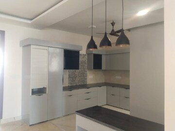 Kitchen in 3 BHK Builder Floor at Dlf Phase ii – for Sale
