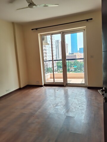 Room in 4 BHK Apartment at Eros Wembley Premium Tower, Sector 49 – for Rent