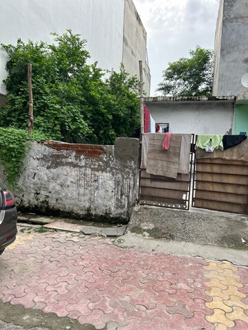 1 BHK Independent House For Sale in Sector 105
