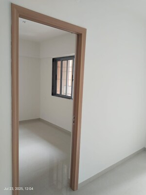 Room in 2 BHK Apartment at Lodha Panacea 1, Dombivli East – for Sale