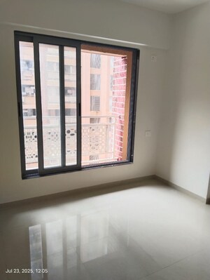 Room in 2 BHK Apartment at Lodha Panacea 1, Dombivli East – for Sale