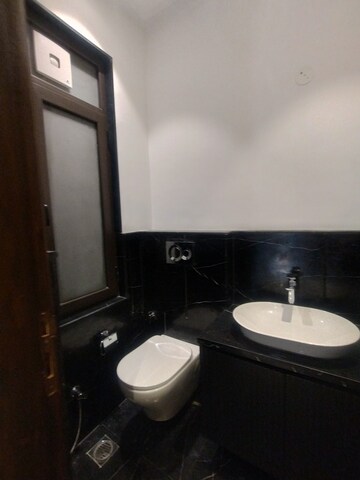 Staircase in 4 BHK Builder Floor at Ansal Sushant Lok I, Sector 43 – for Rent