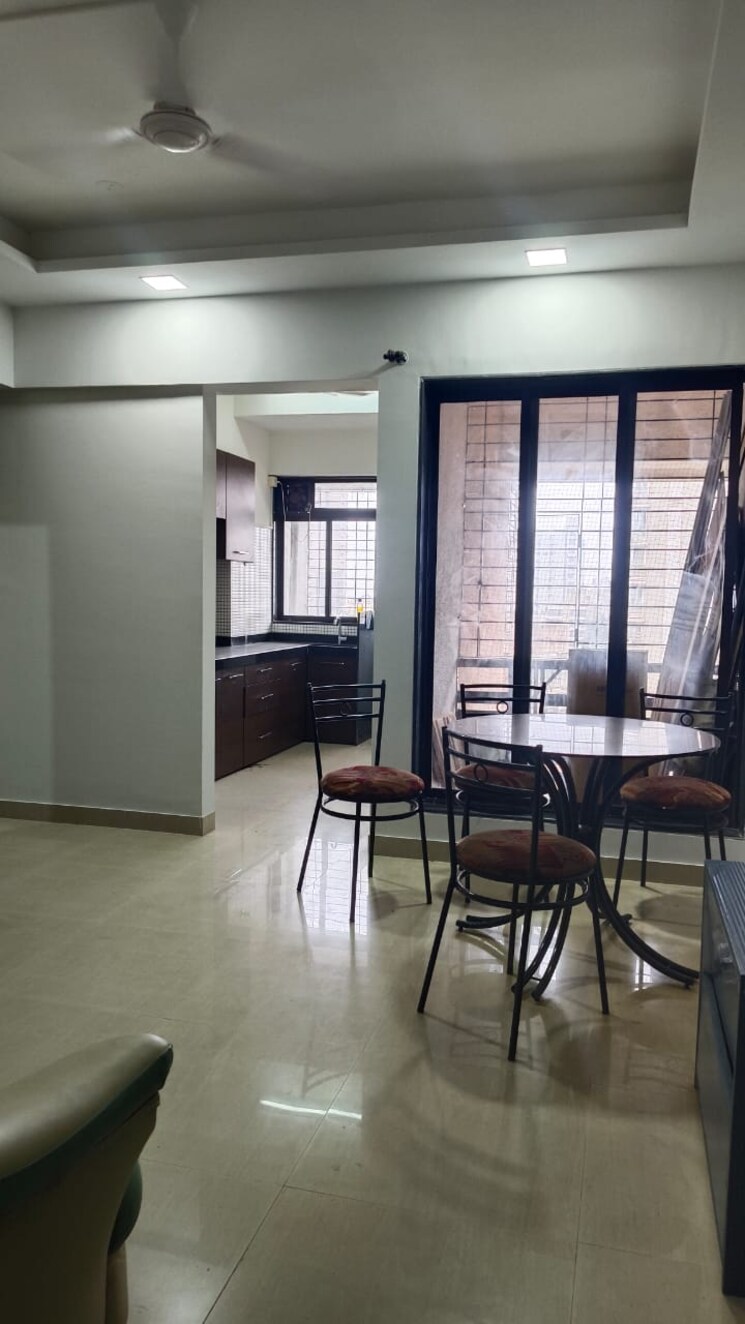 Room, dadar west 2 Bedroom 700 Sq.Ft. Apartment In Dadar West Mumbai 9058244