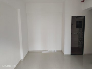 Room in 1 BHK Apartment at Lodha Panacea 1, Dombivli East – for Rent