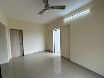 Master Bedroom in 2 BHK Apartment at Unique Poonam Estate Cluster 2, Mira Road – for Sale