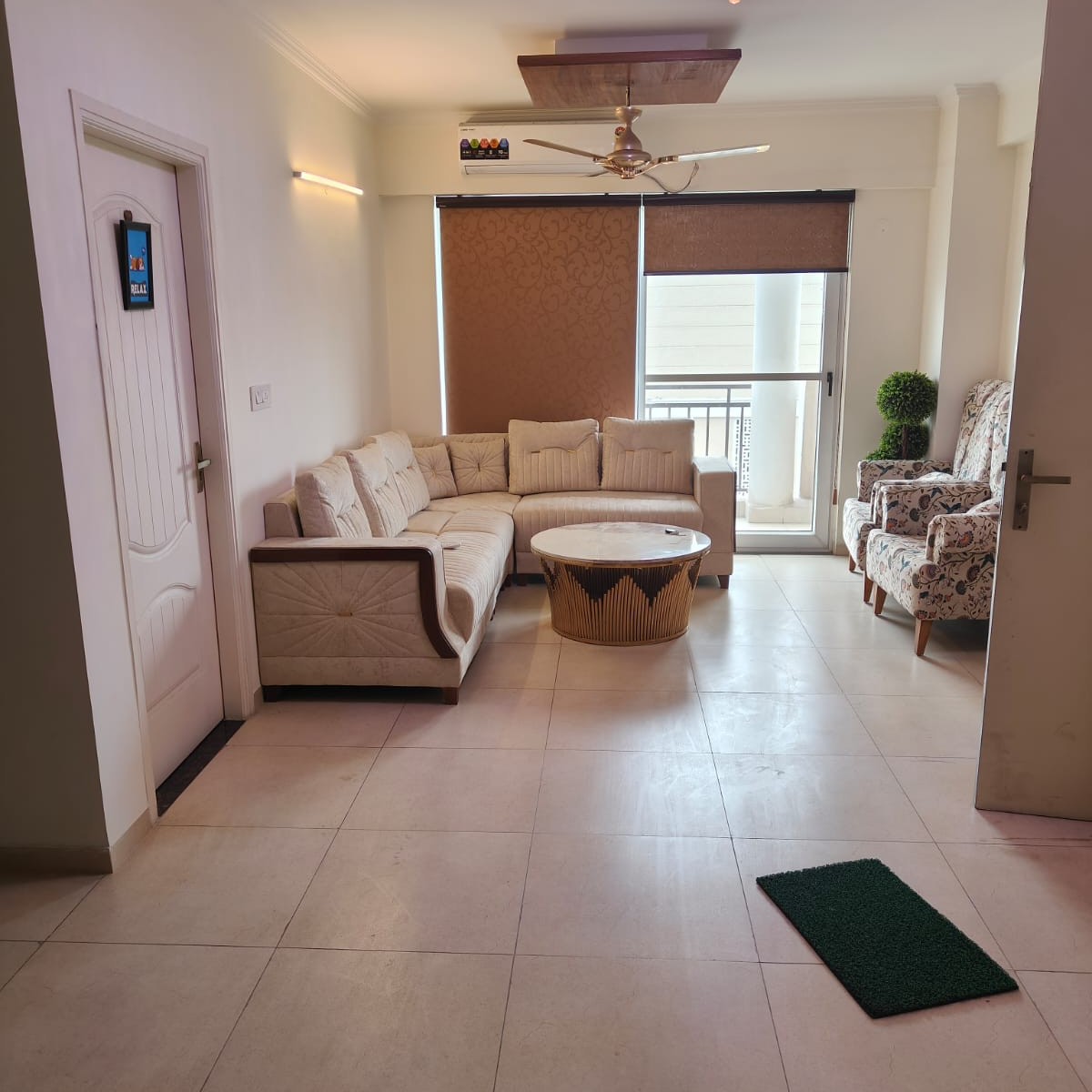 3 BHK + Pooja Room,Servant Room Apartment For Rent in Sushma Valencia