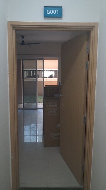 Room in 1 BHK Builder Floor at Godrej Green Cove, Mahalunge – for Rent