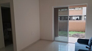 Room in 1 BHK Builder Floor at Godrej Green Cove, Mahalunge – for Rent