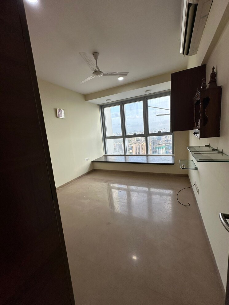 Bedroom, oberoi-realty-splendor 2.5 Bedroom 1330 Sq.Ft. Apartment In Andheri East Mumbai 9058403
