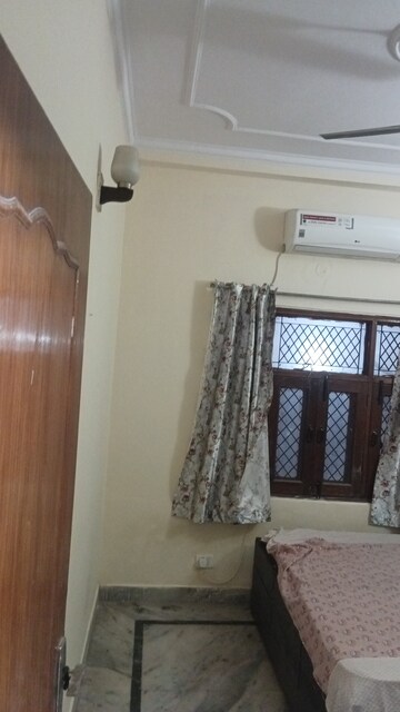 Room in 1 BHK Builder Floor at Chattarpur – for Rent