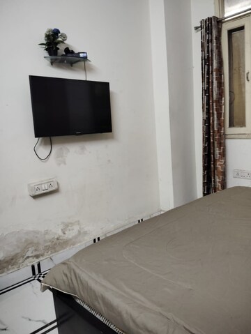 Room in 2 BHK Independent House at Sector 45 – for Rent