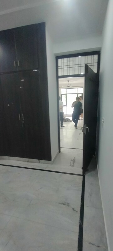 Bathroom in 2 BHK Villa at Gomti Nagar – for Rent