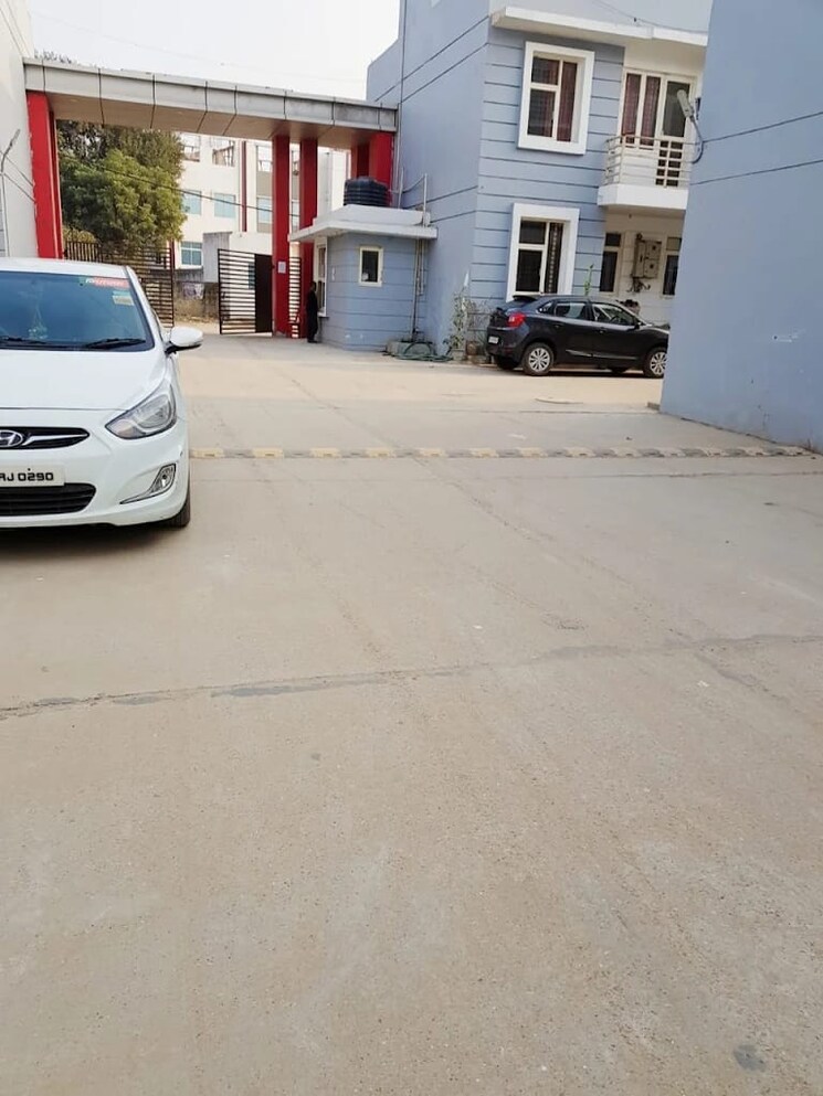  Parking, lotus-villas 2 Bedroom 1000 Sq.Ft. Apartment In Sector 1 Greater Noida Greater Noida 9058488