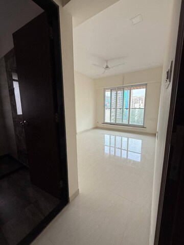 Room in 2 BHK Apartment at Andheri West – for Rent