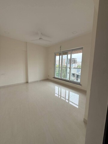 Room in 2 BHK Apartment at Andheri West – for Rent