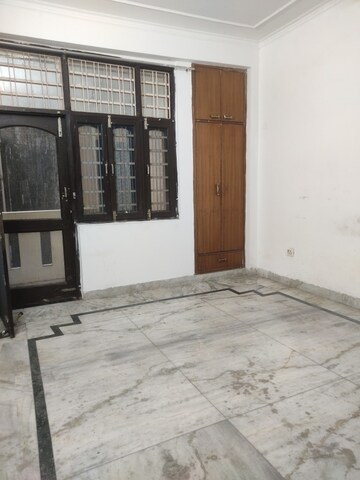Room in 2 BHK Independent House at Sector 47 – for Rent
