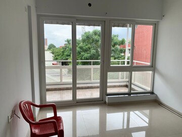 Room in 2 BHK Apartment at Rohan Mithila, Viman Nagar – for Rent