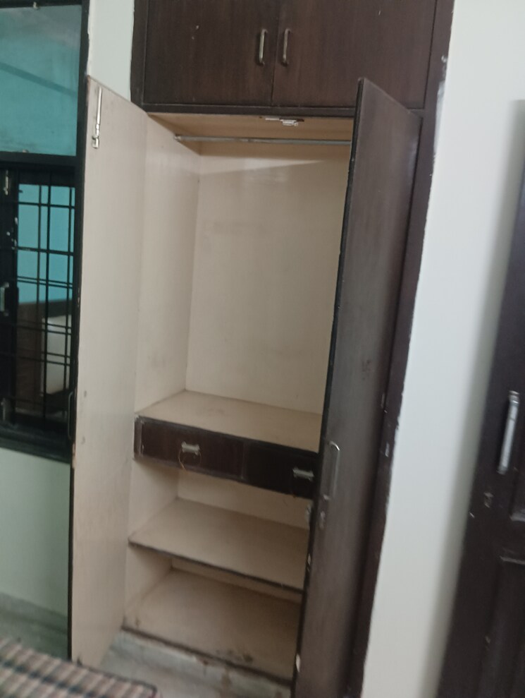 undefined, chattarpur 4 Bedroom 145 Sq.Yd. Builder Floor In Chattarpur Delhi 9058564