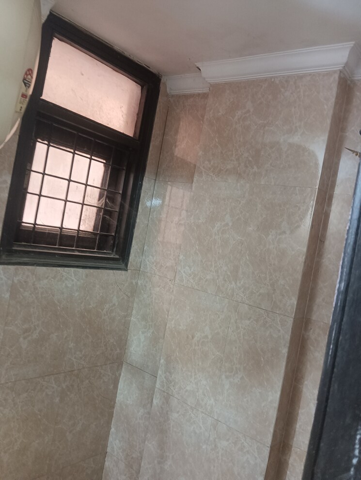 Room, chattarpur 4 Bedroom 145 Sq.Yd. Builder Floor In Chattarpur Delhi 9058564