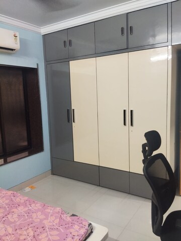 2 BHK Apartment For Rent in Suyog CHS Goregaon West, Goregaon West