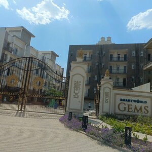 2.5 BHK Builder Floor For Sale in Smart World Gems, Sector 89