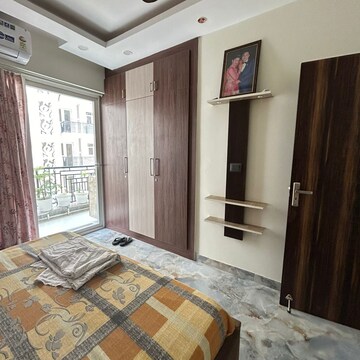 Bedroom in 2.5 BHK Builder Floor at Smart World Gems, Sector 89 – for Sale