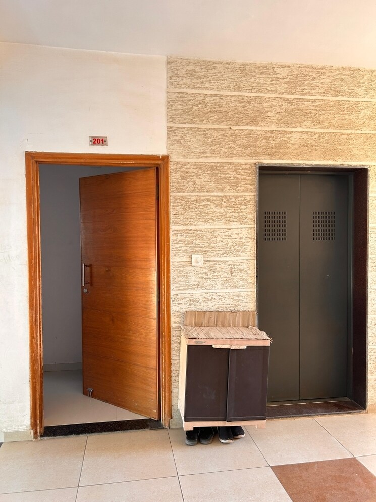 Entrance, chandkheda 2 Bedroom 1215 Sq.Ft. Apartment In Chandkheda Ahmedabad 9058637
