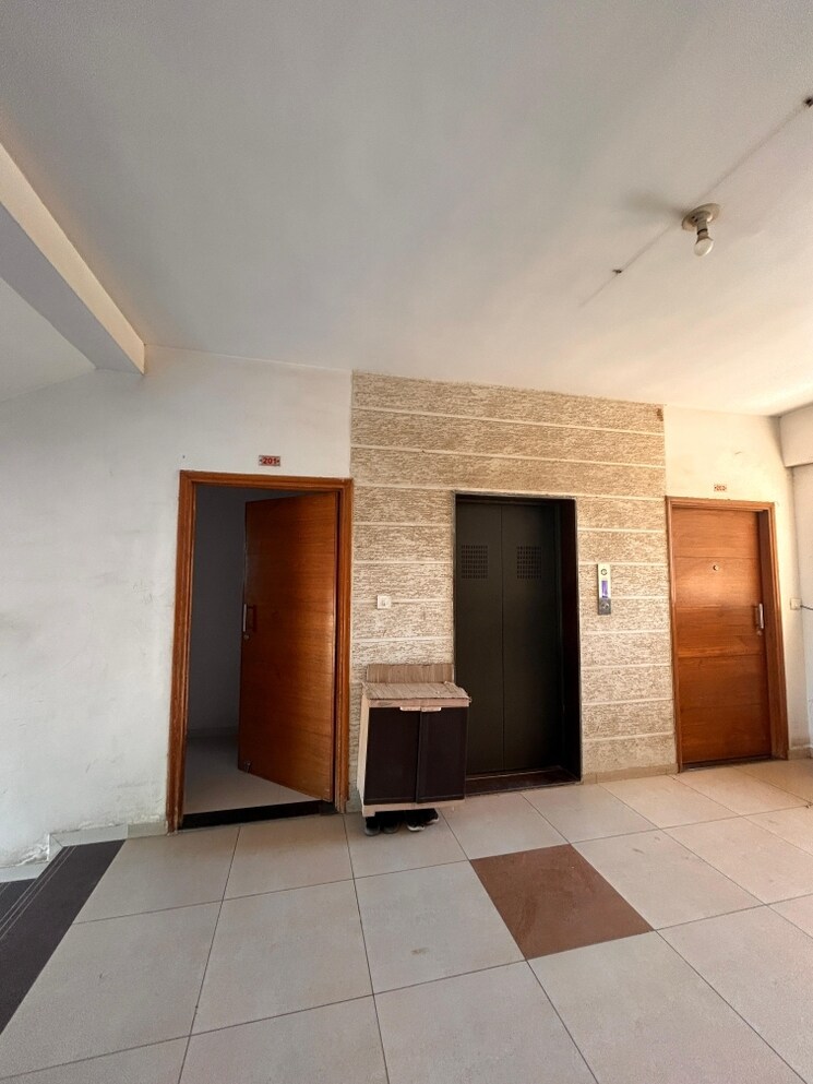 undefined, chandkheda 2 Bedroom 1215 Sq.Ft. Apartment In Chandkheda Ahmedabad 9058637