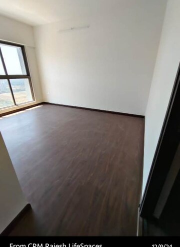 Room in 2 BHK Apartment at Ruparel Ariana, Parel – for Rent