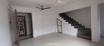 Furnished Amenities in 3 BHK Penthouse at Airoli Sector 4 – for Rent